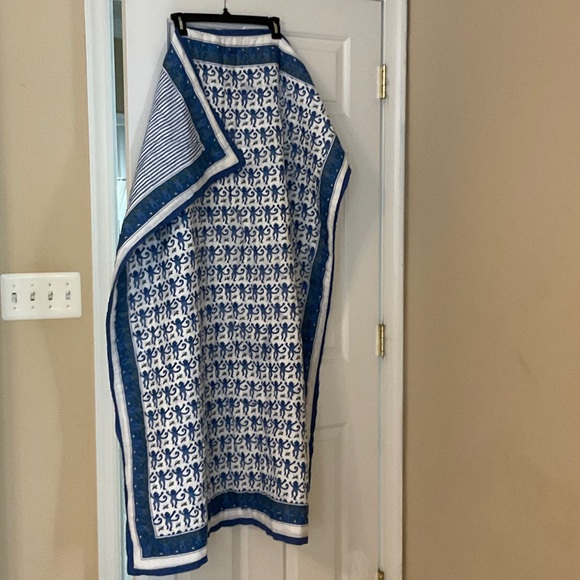Roller Rabbit | Bedding | Roller Rabbit Blue And White Kids Throw ...